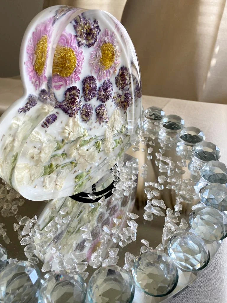 Resin Flowers Heart ( Preserved fresh flowers)